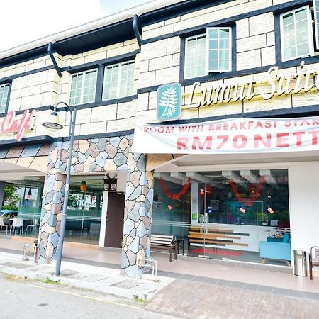Lumut Suites Экстерьер фото