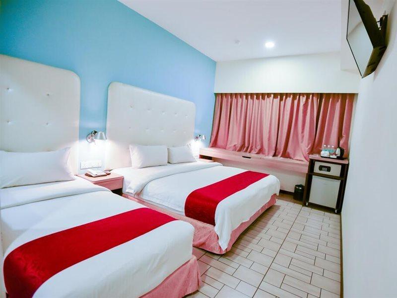Lumut Suites Экстерьер фото