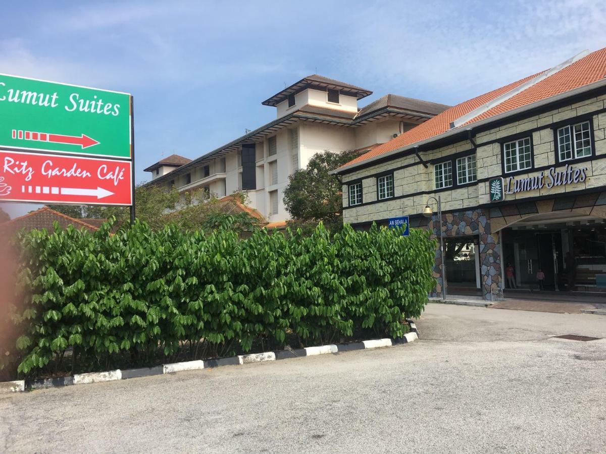 Lumut Suites Экстерьер фото