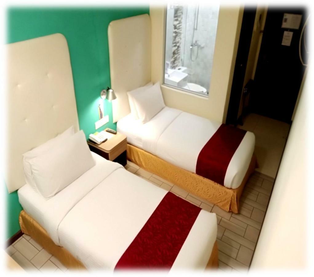 Lumut Suites Экстерьер фото