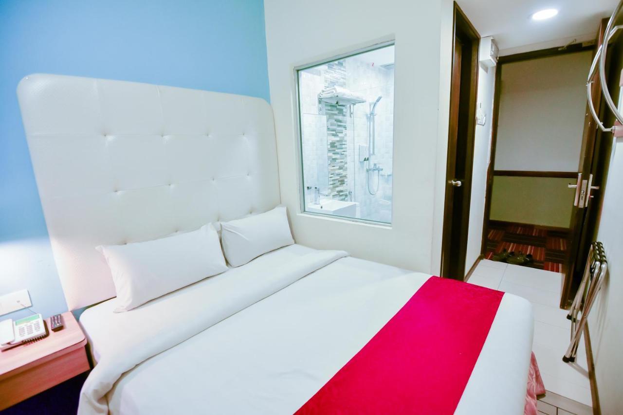 Lumut Suites Экстерьер фото